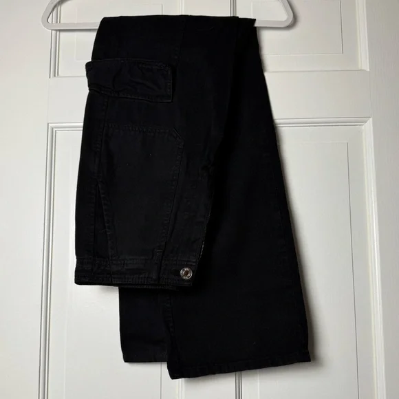 Zara Women’s Dark Black Straight Jeans - Picture 2 of 3